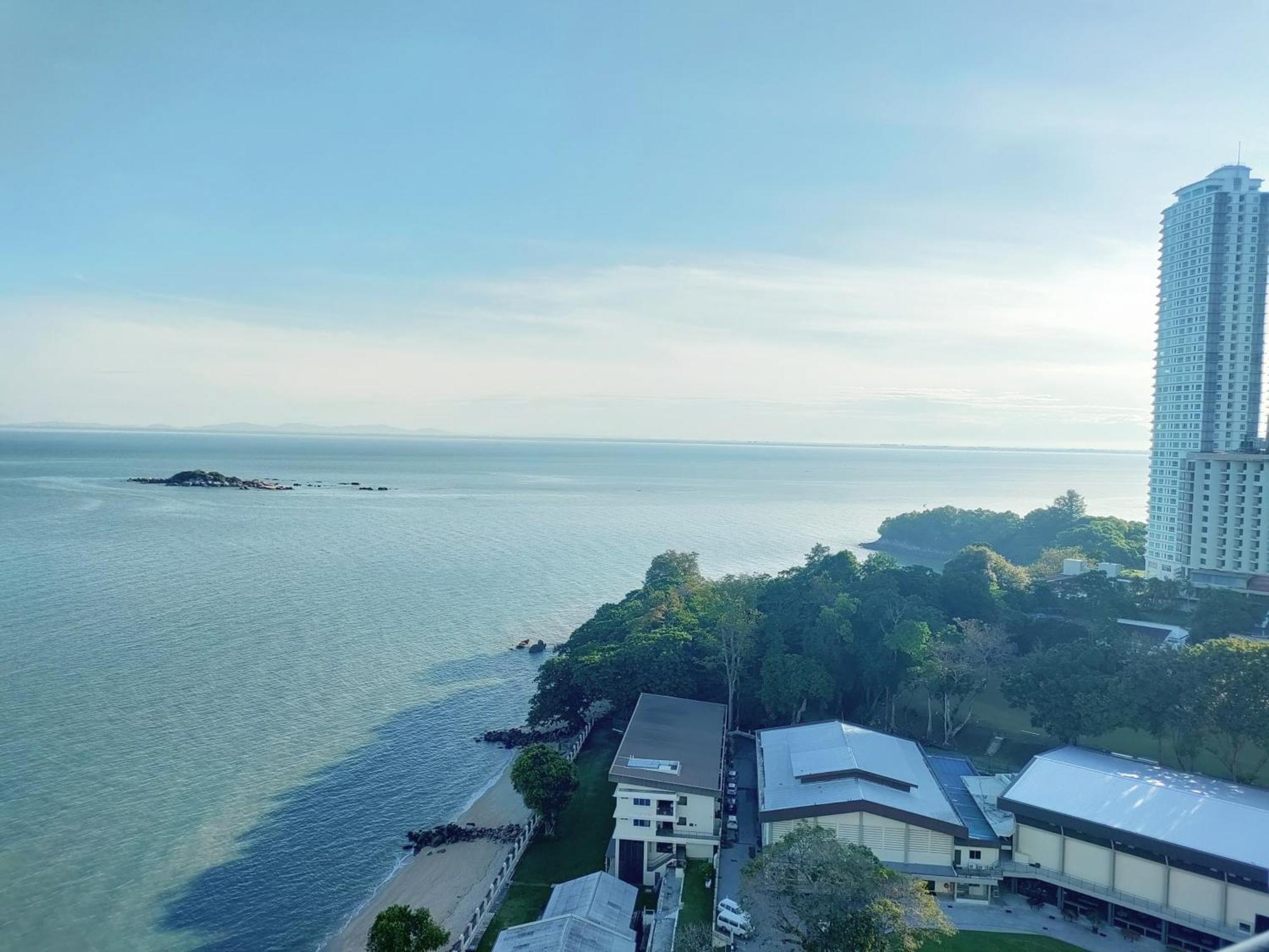 Rainbow Paradise At Tanjung Bungah Tanjung Bungah  Exterior photo